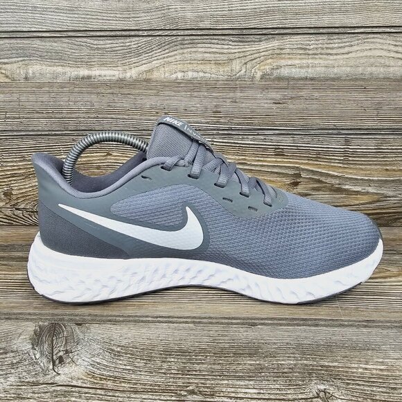 Nike Revolution Gray Sneakers Men's Size 8W - Picture 6 of 9